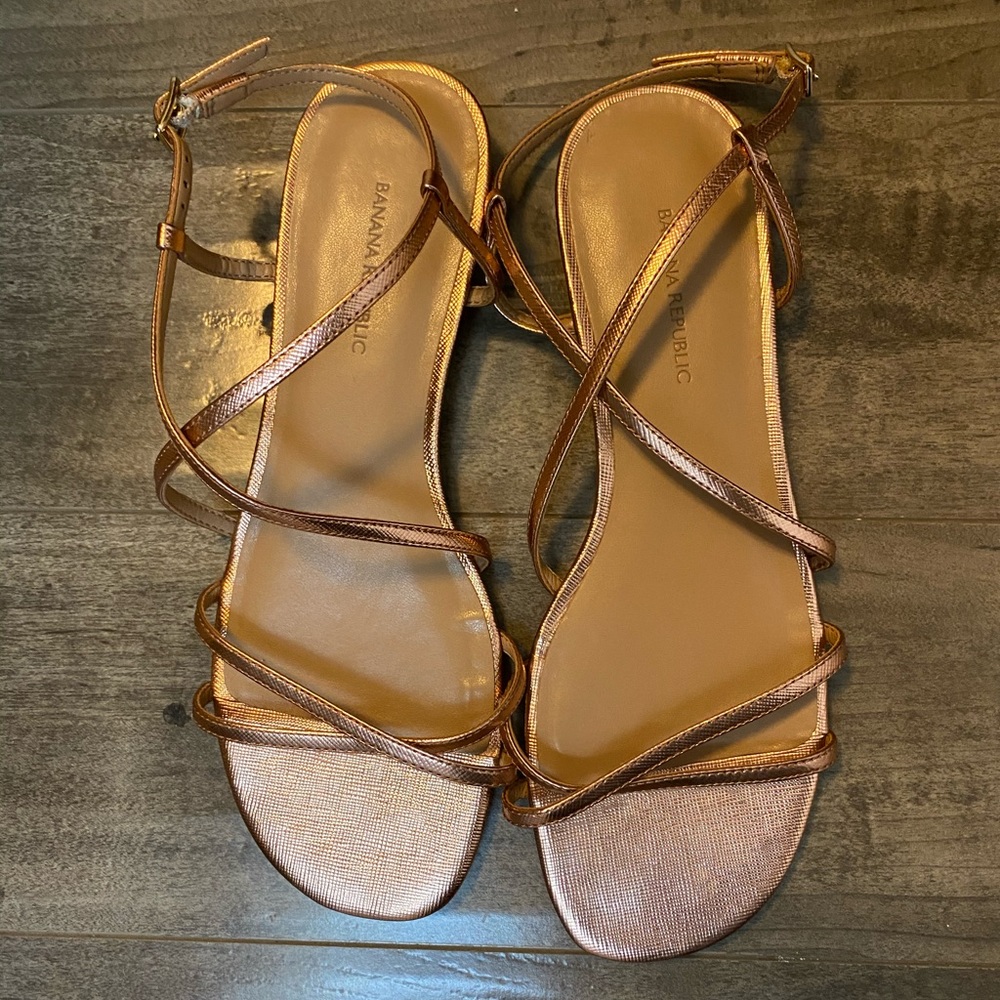 Banana Republic Rose Gold Strappy Sandals